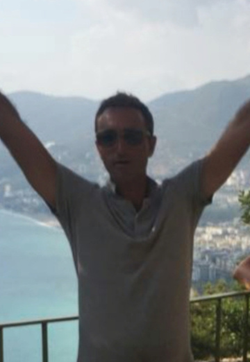 MB (@mb376) — my photo № 1