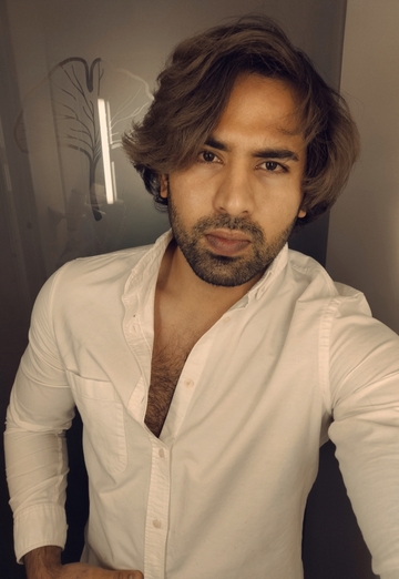 Zainkhan (@zainkhan27) — my photo № 2