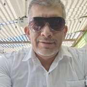 Roberto 49 Quito