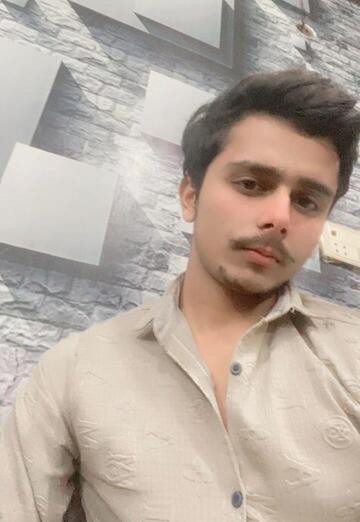 Muneeb Ahmed (@muneebahmed3) — my photo № 1