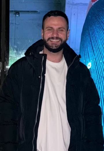 Adnan (@adnan637) — my photo № 1