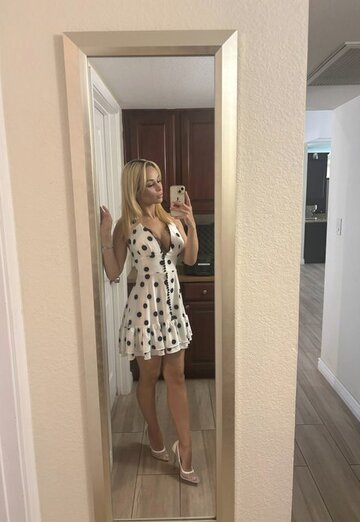 Kathryn (@kathryn70) — my photo № 1