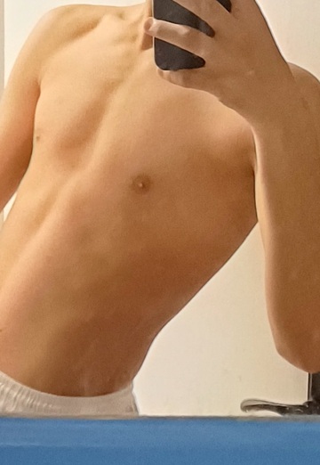 Yacine (@yacine145) — my photo № 2