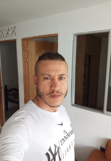 Mi foto- Kristtian, 36 de Medellín (@kristtian)