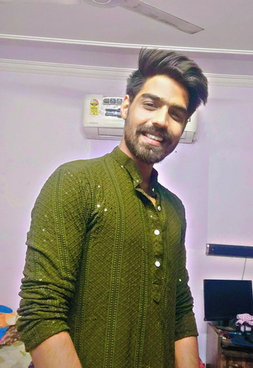 Kanishk (@kanishk11) — my photo № 1