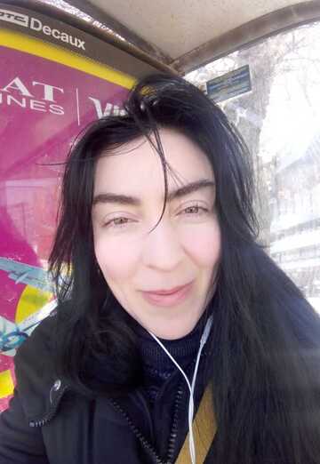 Amina (@amina8743) — my photo № 1