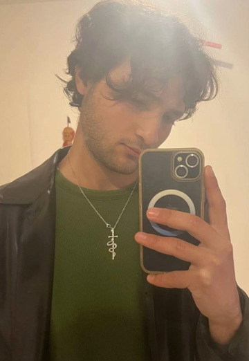 Adam (@adam17122) — my photo № 1