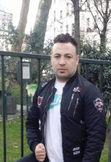 adnan (@adnan617) — my photo № 1