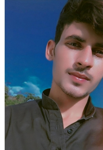 Khizer (@khizer8) — my photo № 1