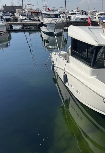 Met (@met957) — my photo № 2