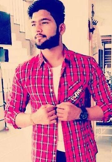 Max (@max30968) — my photo № 1