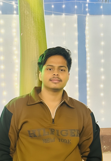 Aadarsh Gaur (@aadarshgaur) — my photo № 1