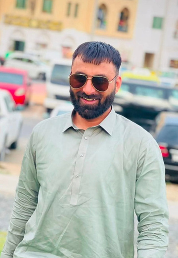 Awais Ali (@awaisali8) — my photo № 2